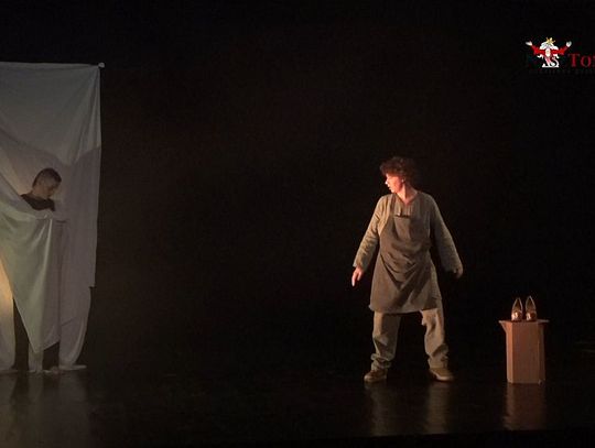 "Trzcina nigdy nie wyjdzie z człowieka" "Trzcina nigdy nie wyjdzie z człowieka"