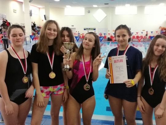 FINAŁ WOJEWÓDZKI  W PŁYWANIU DRUŻYNOWYM