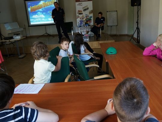 W bibliotece jak w kalejdoskopie, czyli 101 pomysłów na wakacje