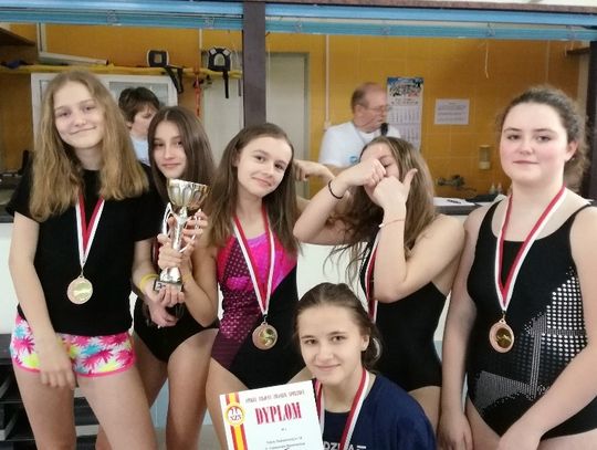 FINAŁ WOJEWÓDZKI  W PŁYWANIU DRUŻYNOWYM