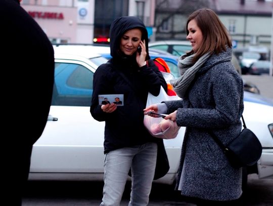 Opaski zamiast banerów