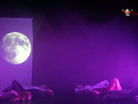 "Trzcina nigdy nie wyjdzie z człowieka" "Trzcina nigdy nie wyjdzie z człowieka"