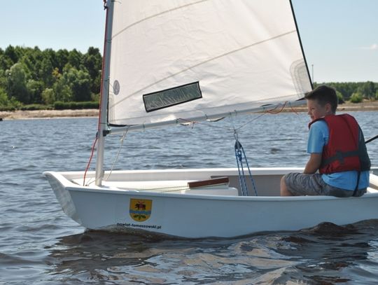 Optimistycznie z Tomaszowskim Klubem Żeglarskim Optimistycznie z Tomaszowskim Klubem Żeglarskim