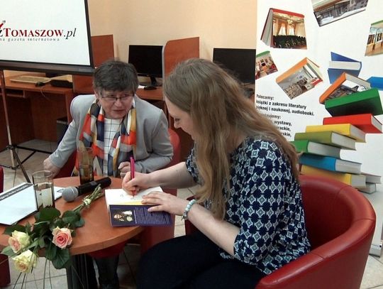 Spotkanie z Iloną Gołębiewską, pisarką, autorką sagi o mieszkańcach starego domu Spotkanie z Iloną Gołębiewską, pisarką, autorką sagi o mieszkańcach starego domu