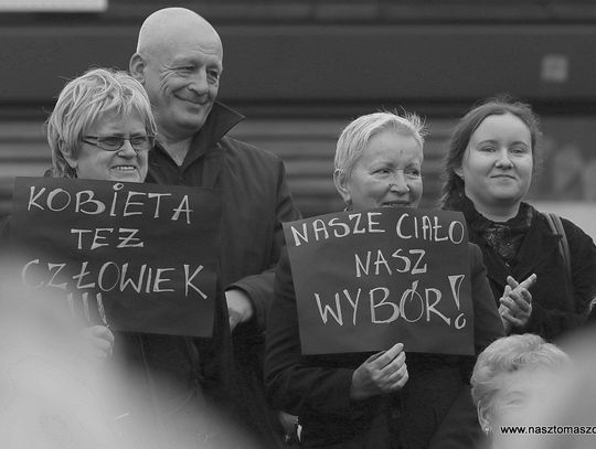 Protestowały na czarno