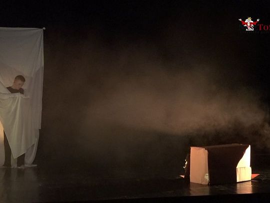 "Trzcina nigdy nie wyjdzie z człowieka" "Trzcina nigdy nie wyjdzie z człowieka"