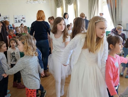 2 kwietnia obchodzimy Międzynarodowy Dzień Książki dla Dzieci. Dlaczego akurat tego dnia? 2 kwietnia obchodzimy Międzynarodowy Dzień Książki dla Dzieci. Dlaczego akurat tego dnia?