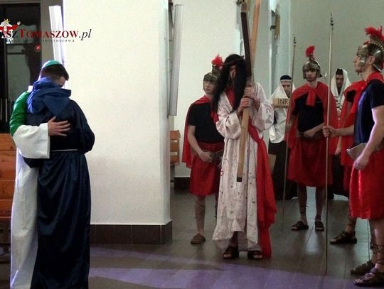 Droga krzyżowa w wykonaniu uczniów ZSP nr 3