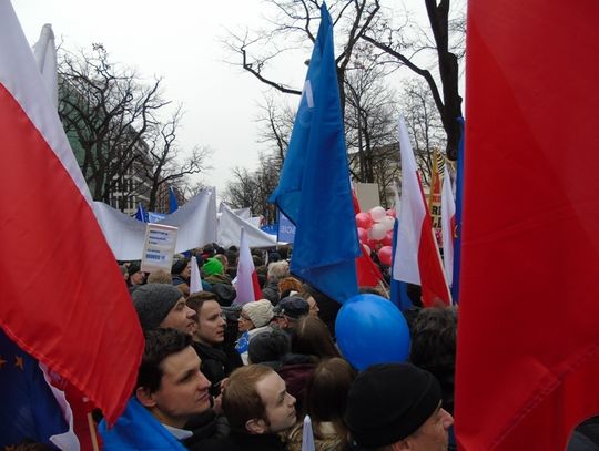 Nowocześni z Tomaszowa protestowali w Warszawie