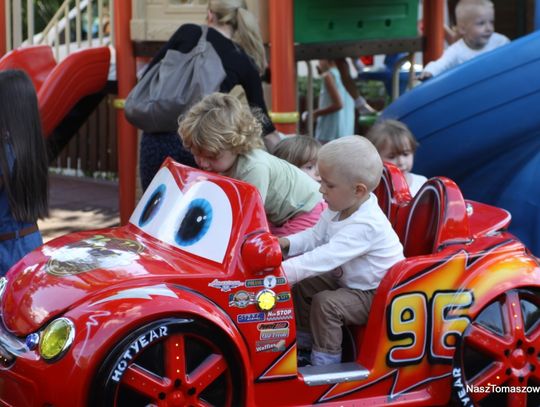 ... a młodsi chociaż przez chwilę poczuć się jak kierowcy rajdowi... ... a młodsi chociaż przez chwilę poczuć się jak kierowcy rajdowi...
