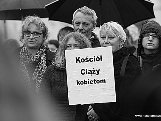 Protestowały na czarno