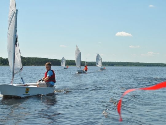 Optimistycznie z Tomaszowskim Klubem Żeglarskim Optimistycznie z Tomaszowskim Klubem Żeglarskim