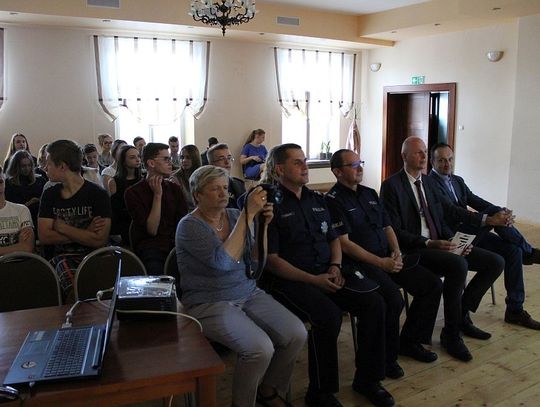 Dni otwarte komisariatu policji w Rokicinach i debata o bezpieczeństwie