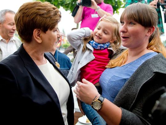 Szydłobus przejechał przez Tomaszów Szydłobus przejechał przez Tomaszów