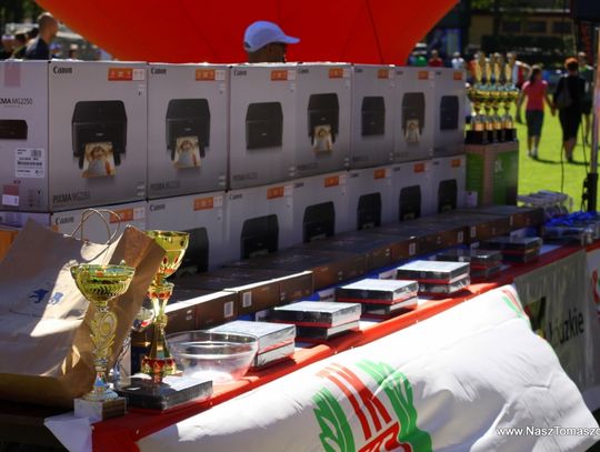Na zwycięzców i uczestników czekały oczywiście pamiątkowe dyplomy, znaczki, medale i nagrody...