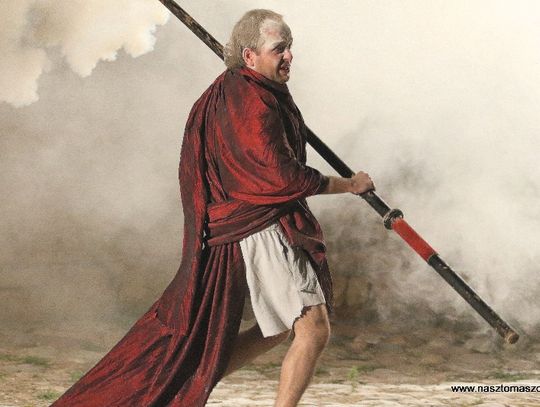 Ogień na zamku w Inowłodzu Ogień na zamku w Inowłodzu