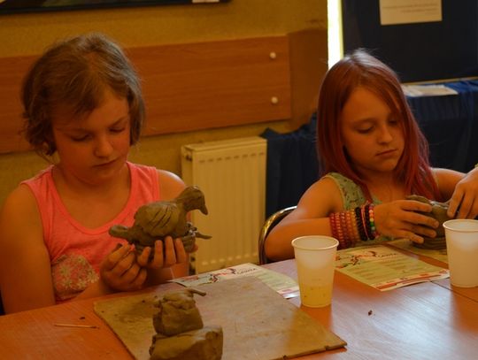 Wakacyjne warsztaty ceramiki w DOK-u