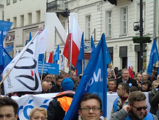Nowocześni z Tomaszowa protestowali w Warszawie