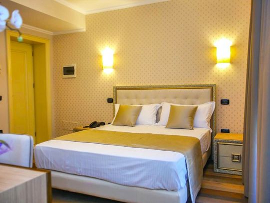 MEGA LAST MINUTE  - Może Albania?