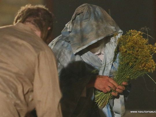 Ogień na zamku w Inowłodzu Ogień na zamku w Inowłodzu