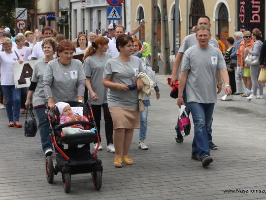 Kolorowa parada przeszła ulicami miasta