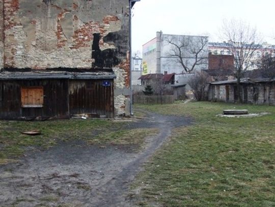 Wyburzenie istniejących budynków również kosztuje