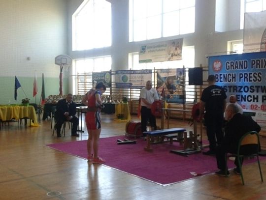 Mistrzowie Polski z tomaszowskiego Stowarzyszenia Sportów Siłowych „Cobra” Mistrzowie Polski z tomaszowskiego Stowarzyszenia Sportów Siłowych „Cobra”