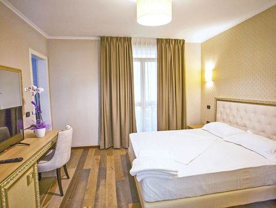 MEGA LAST MINUTE  - Może Albania?