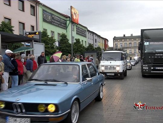 Parada uliczna na Dniach Tomaszowa 2018
