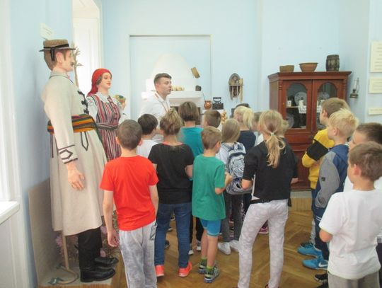 W bibliotece jak w kalejdoskopie, czyli 101 pomysłów na wakacje
