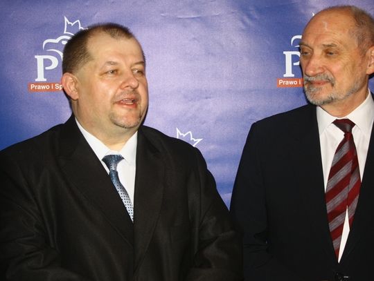 (FOTO/VIDEO) Antoni Macierewicz z wizytą w Tomaszowie