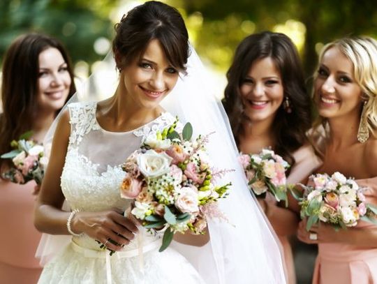 Nie tylko w bieli! Oto stroje ślubne z różnych zakątków świata