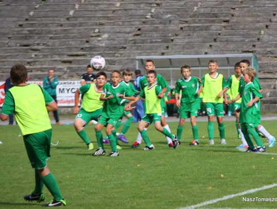 ... swoje umiejętności zaprezentowali mali piłkarze Akademii Piłkarskiej Lechii