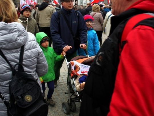 (Foto i Video) Tomaszowianie na obchodach rocznicy tragedii w Smoleńsku (Foto i Video) Tomaszowianie na obchodach rocznicy tragedii w Smoleńsku