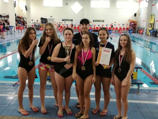 FINAŁ WOJEWÓDZKI  W PŁYWANIU DRUŻYNOWYM