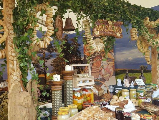 Trwają Dożynki Prezydenckie w Spale Trwają Dożynki Prezydenckie w Spale