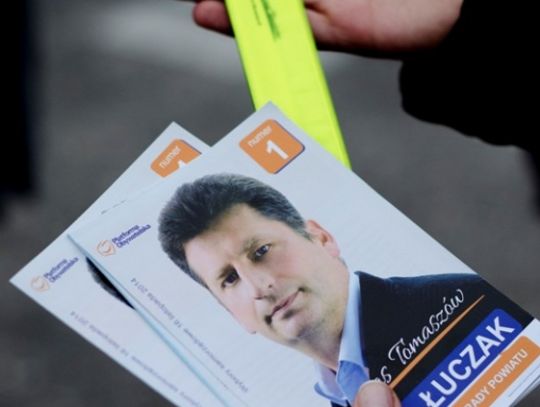 Opaski zamiast banerów