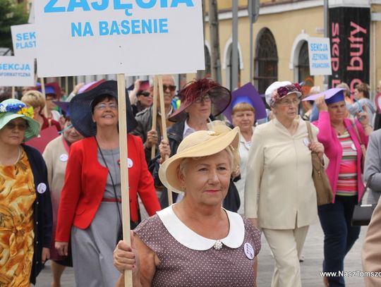 Kolorowa parada przeszła ulicami miasta