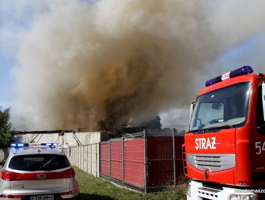 Pożar w sortowni śmieci na Piaskowej