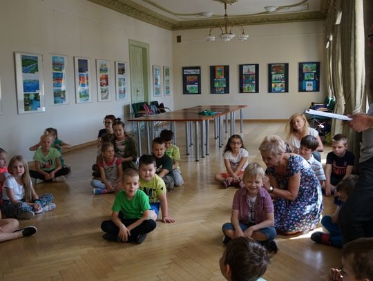 W bibliotece jak w kalejdoskopie, czyli 101 pomysłów na wakacje