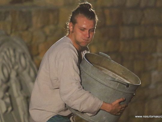 Ogień na zamku w Inowłodzu Ogień na zamku w Inowłodzu