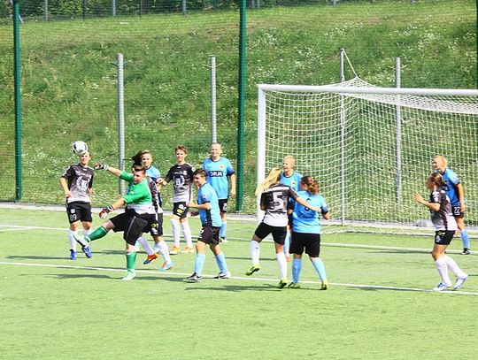 (FOTO) Świetna Swędrowska i punkt na początek