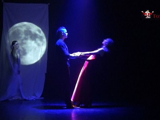 "Trzcina nigdy nie wyjdzie z człowieka" "Trzcina nigdy nie wyjdzie z człowieka"