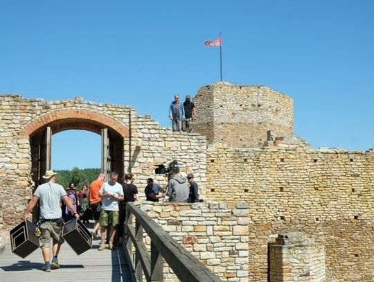 Zdjęcia do serialu "Korona królów" w Inowłodzu