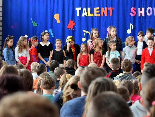 &quot;Talent Show&quot; w &quot;Ósemce&quot;