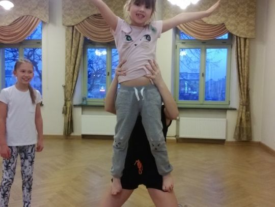 Kształtują sylwetkę i elegancję ruchu Kształtują sylwetkę i elegancję ruchu