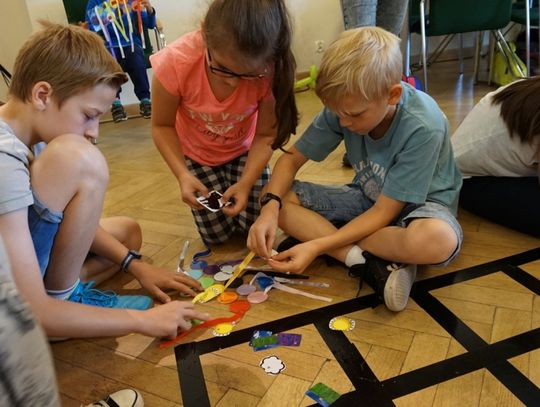 W bibliotece jak w kalejdoskopie, czyli 101 pomysłów na wakacje