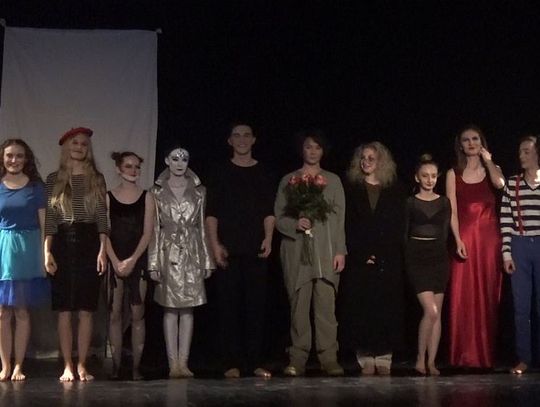 "Trzcina nigdy nie wyjdzie z człowieka" "Trzcina nigdy nie wyjdzie z człowieka"