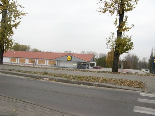 Supermarket Lidl - ulica Nowowiejska